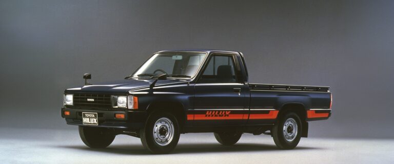 toyota_Hilux_slider_1440x600_06